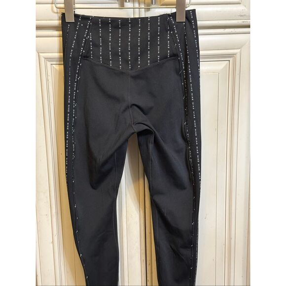 Nike Women's Dri-Fit One Luxe Icon Clash Mid-Rise 7/8 Leggings Black Small - Picture 1 of 6